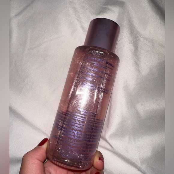 Pink by Victoria’s Secret extra sweet body shimmer ✨💗🤍 shine beauty 💗💗😘 - Picture 4 of 5
